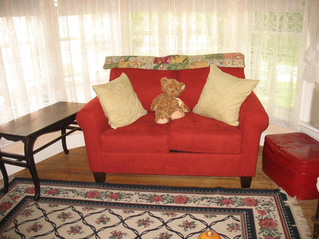 Hugging Bear Inn Bellows Falls Zewnętrze zdjęcie