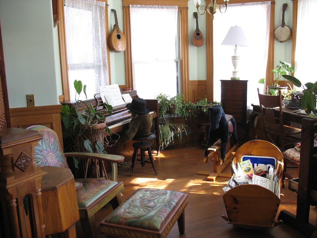 Hugging Bear Inn Bellows Falls Zewnętrze zdjęcie